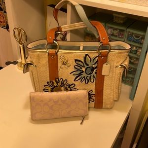 Genuine Coach Purse with matching wallet